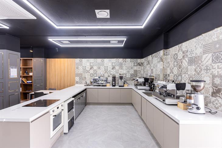 CREATIVE F＆B STUDIO